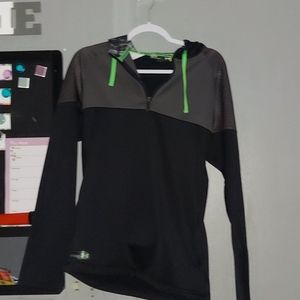 Men's Med Under Armour Hoodie